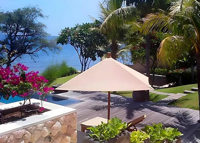 Bukit Segara Guest house 4*