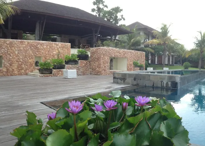 Guest house Bukit Segara 4*