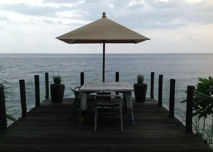 Bukit Segara Guest house 4*